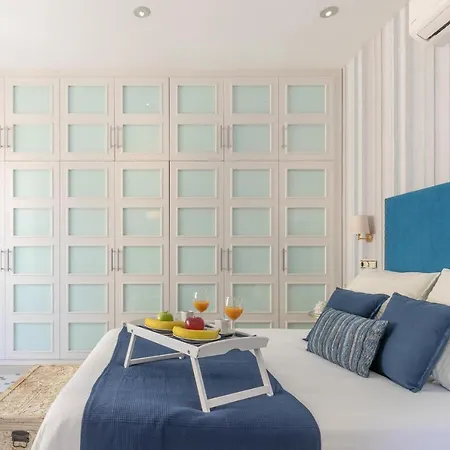 Living4malaga Majestic Granada Street Malaga